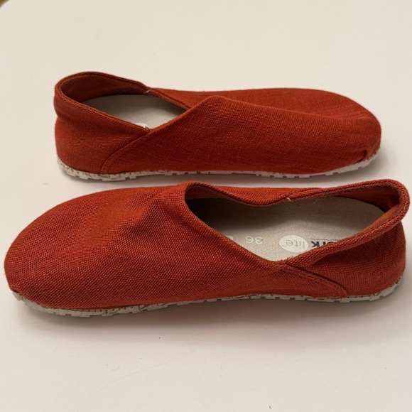 Corklite Comfort Technology Women's 36‎ Red Casual Slip On Shoes - Picture 7 of 8